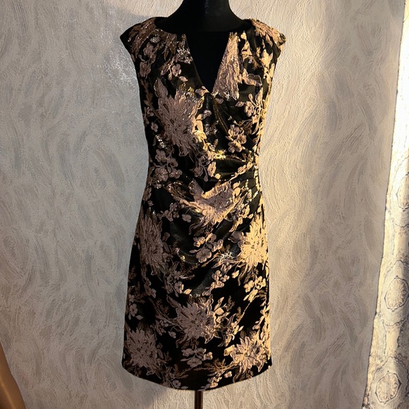 ADRIANA PAPELL - Picture 1 of 7